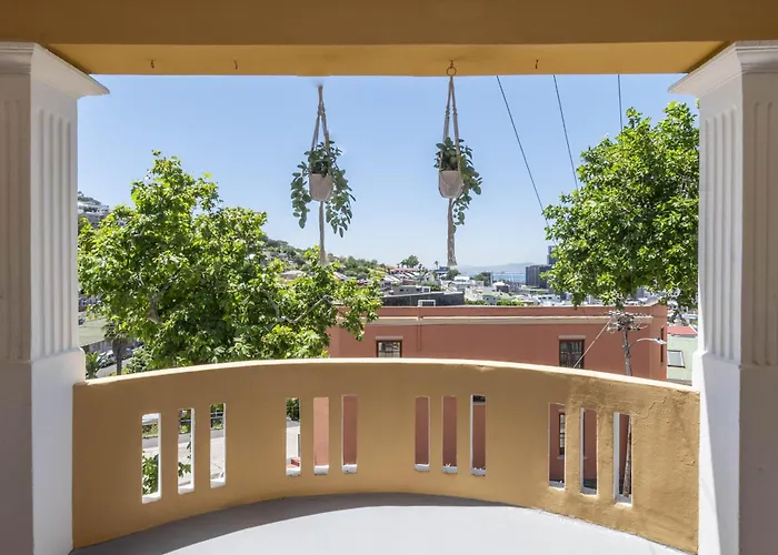 Vibrant 3-Bedroom In The Heart Of Bo-Kaap